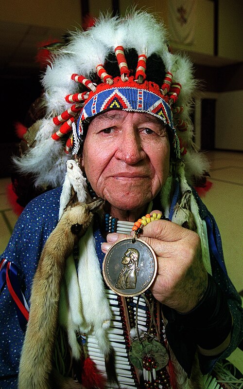 File:SIOUX CHIEF.JPG