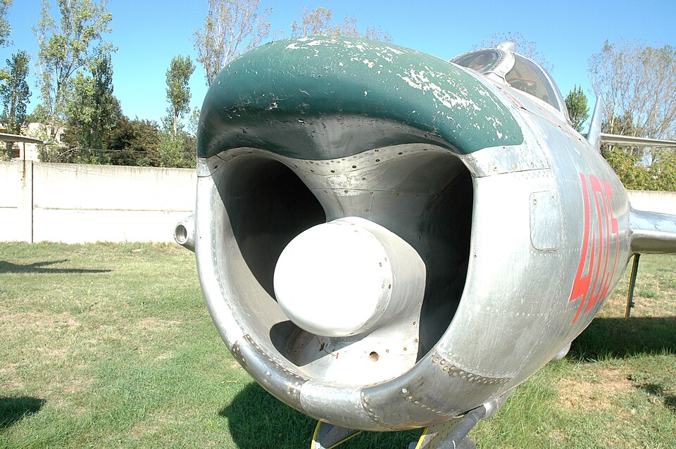 File:MiG-17PF 5.jpg