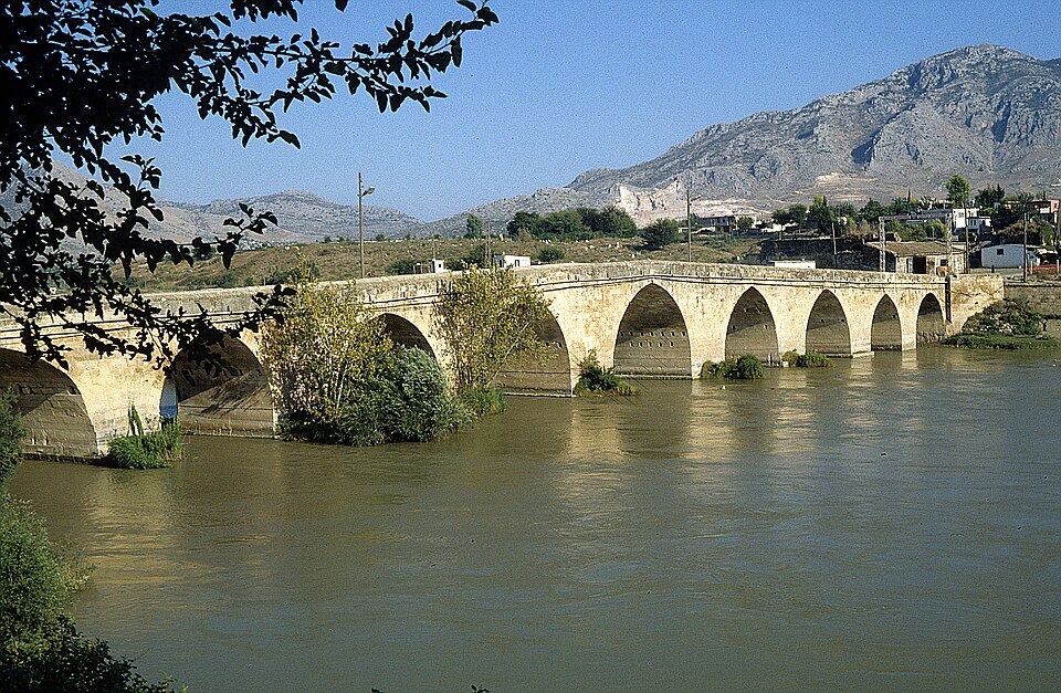 File:MisisBrücke.jpg