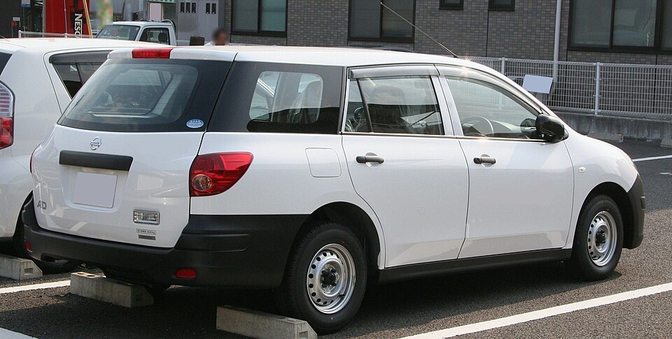 File:NISSAN AD rear.jpg