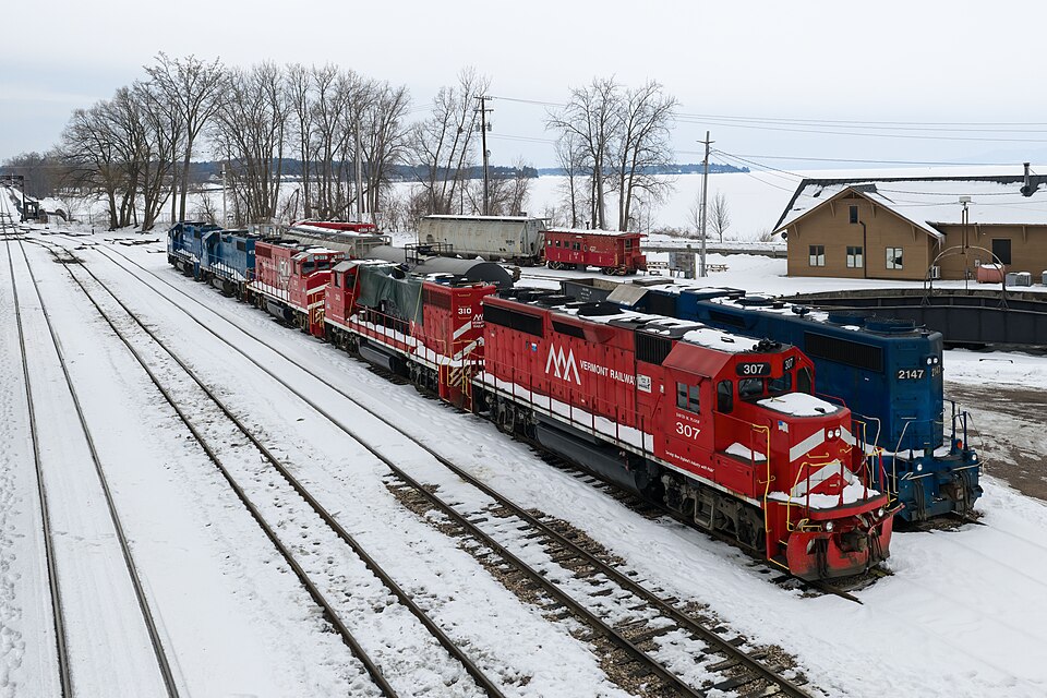 File:Vermont Railway locomotives in Burlington.jpg