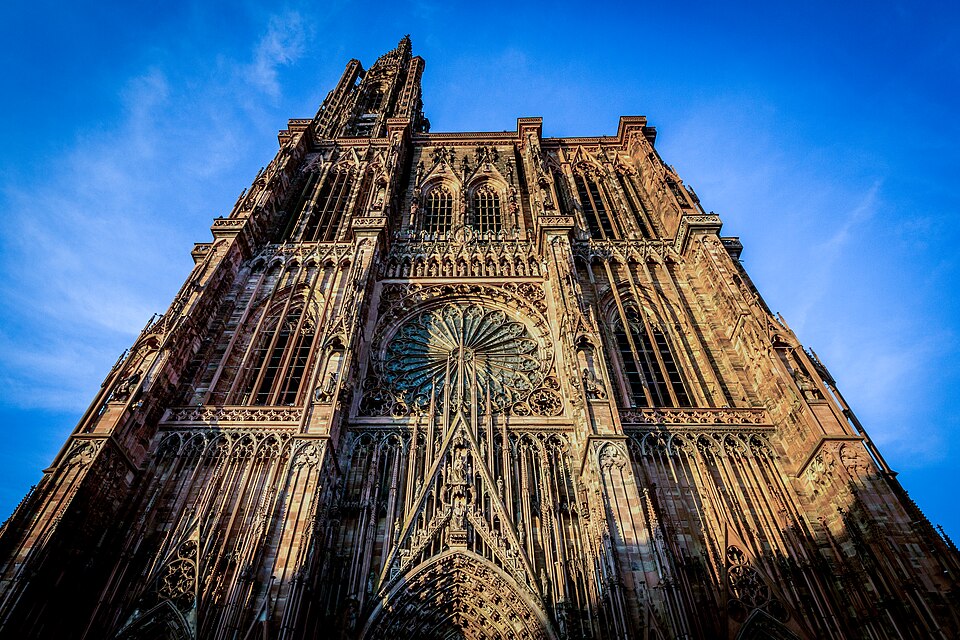 File:Cathédrale Notre-Dame de Strasbourg août 2014.jpg