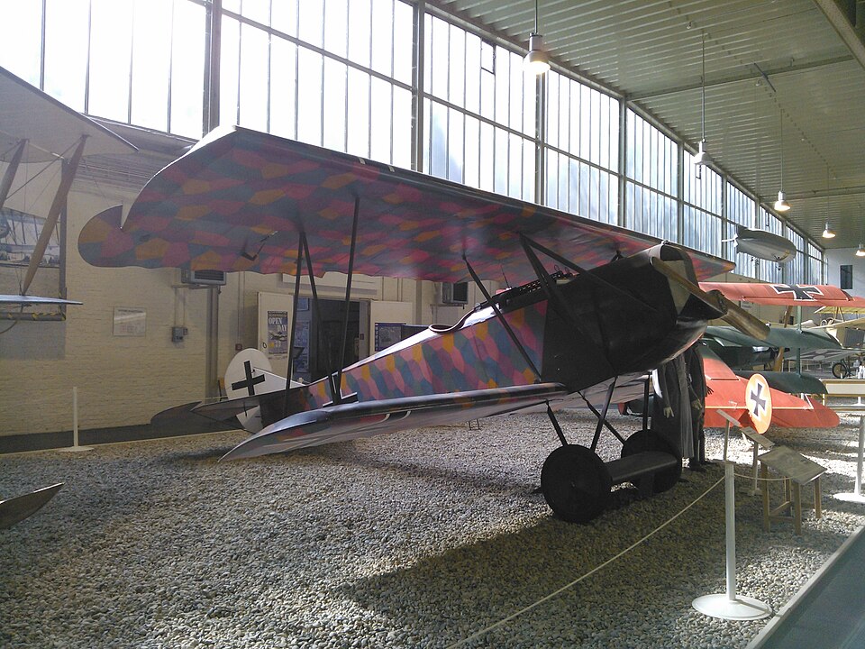 File:Fokker D VII (F).jpg