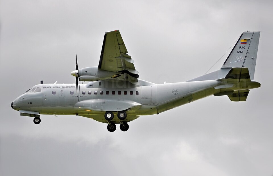 File:Fuerza Aérea Colombiana CASA CN-235 (5882728178).jpg