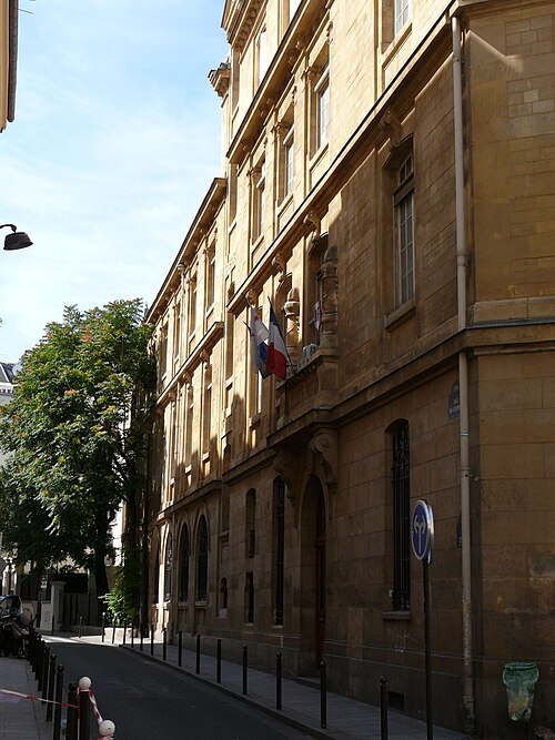 File:Lycée Fénelon (Paris) - bâtiment principal.jpg