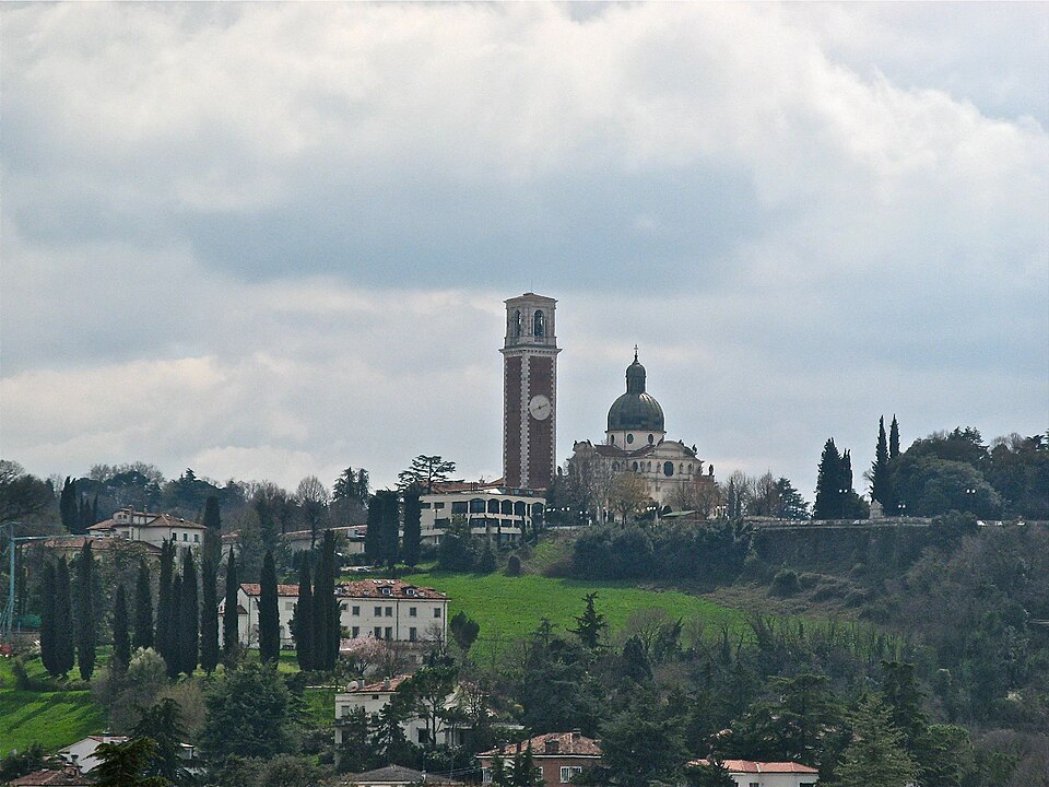 File:Monte Berico dalla Basilica Palladiana.jpg