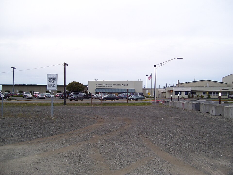 File:William R. Fairchild International Airport.jpg