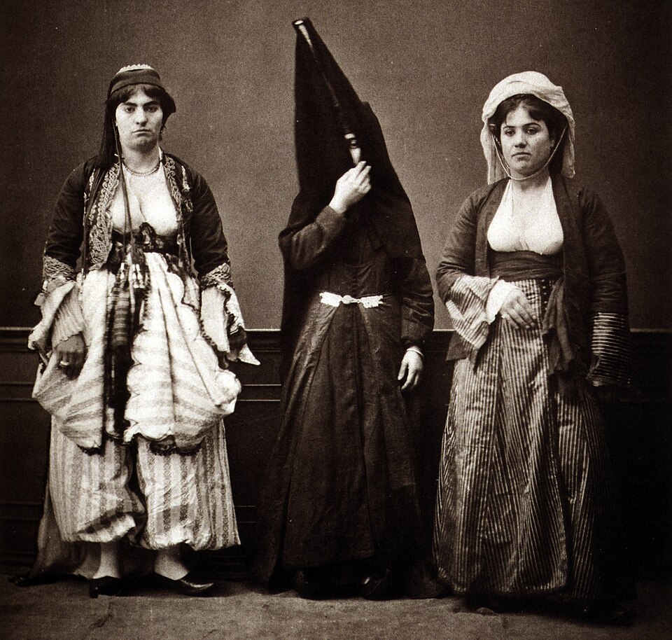 File:Zahlefashion.jpg