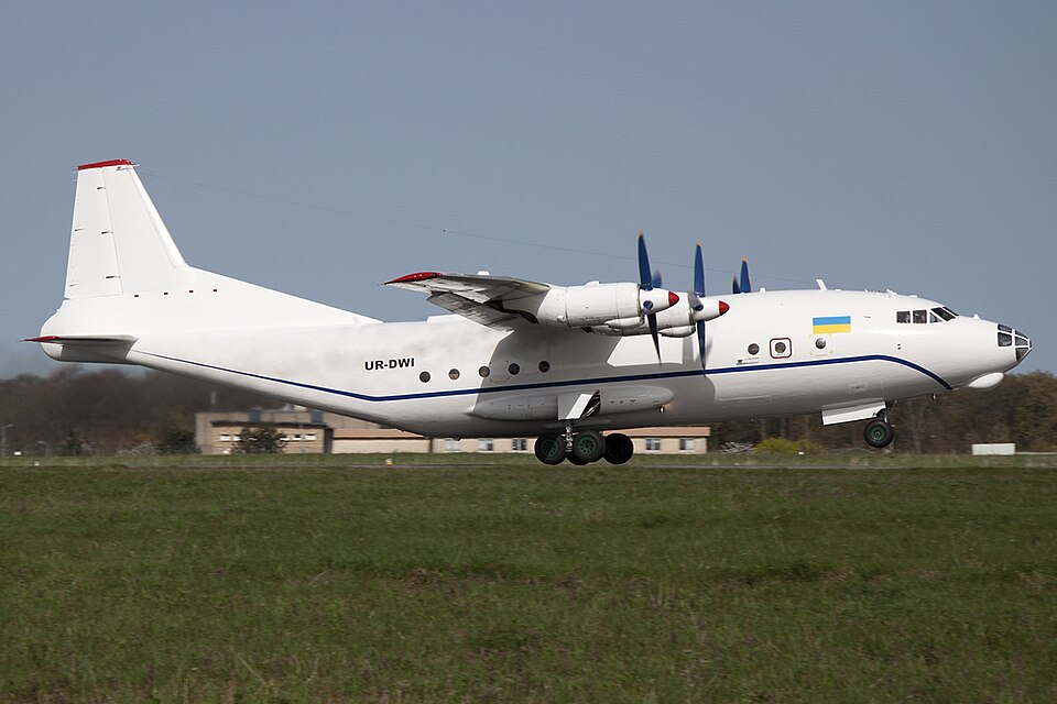 File:Antonov An-12BP, Aero-Charter Ukraine JP7091377.jpg