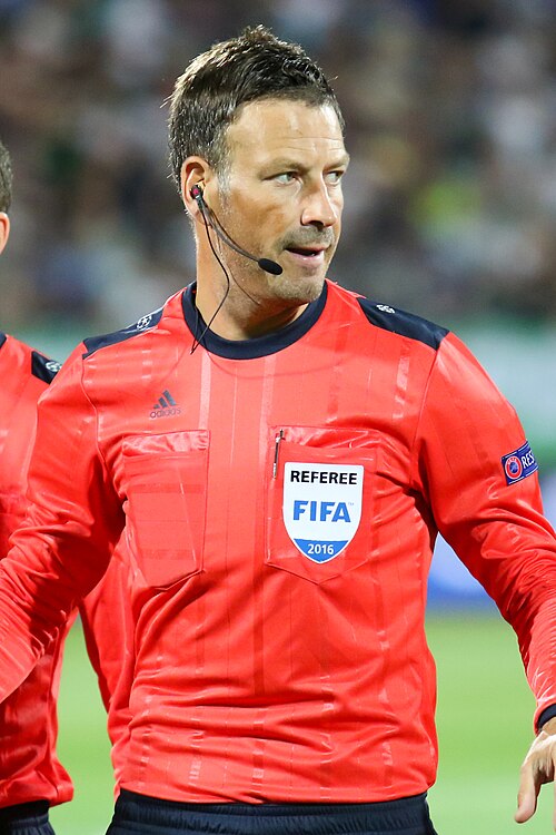 File:Mark Clattenburg 2016.jpg