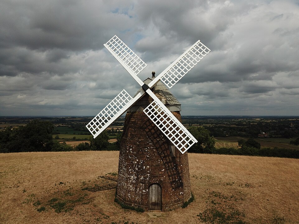 File:Tysoe Windmill July 2022 aerial view.jpg
