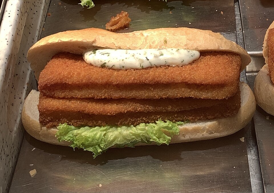 File:Vienna's Fish Finger Sndwich.jpg