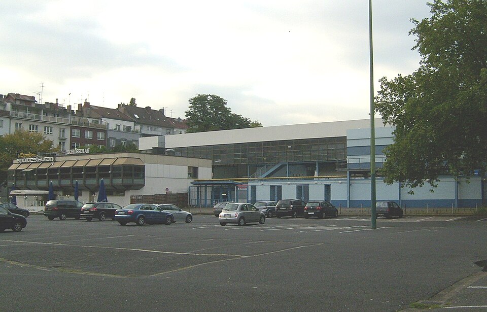 File:Brehmstrasse-kreutzer.JPG