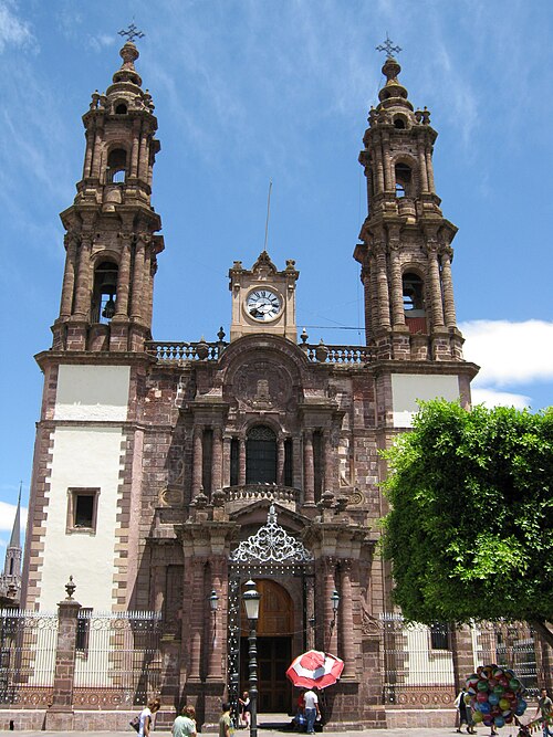 File:Catedral de Zamora Michoacán.jpg