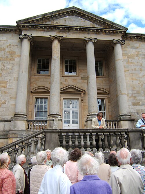 File:Constable Burton 2006.JPG