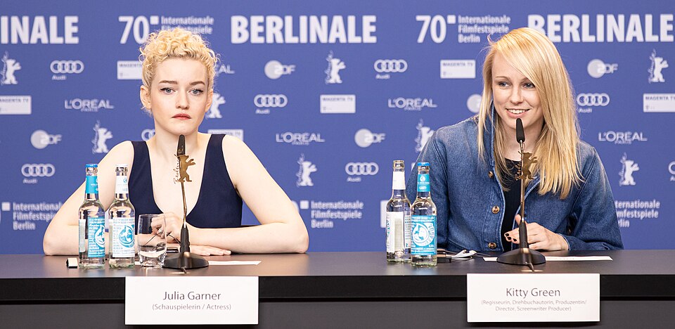 File:Julia Garner und Kitty Green-6856 (cropped).jpg