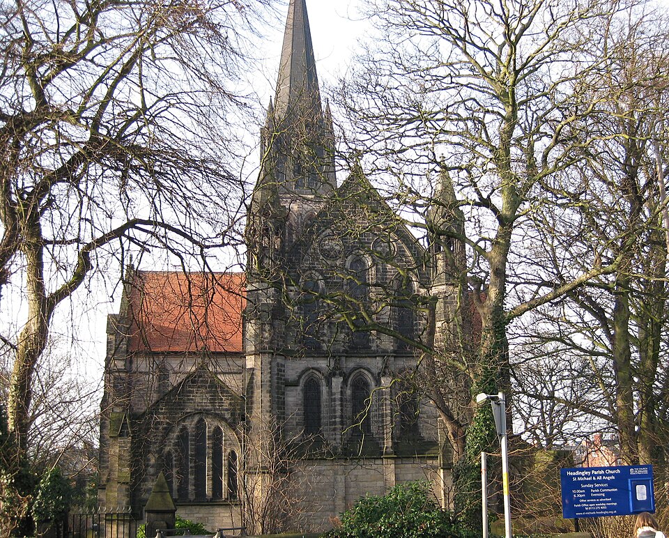 File:StMichaelHeadingley09.jpg