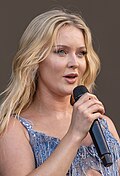 Zara Larsson: "I will NEVER stop [changing this image] so you better stop because I will NEVER EVER STOP"