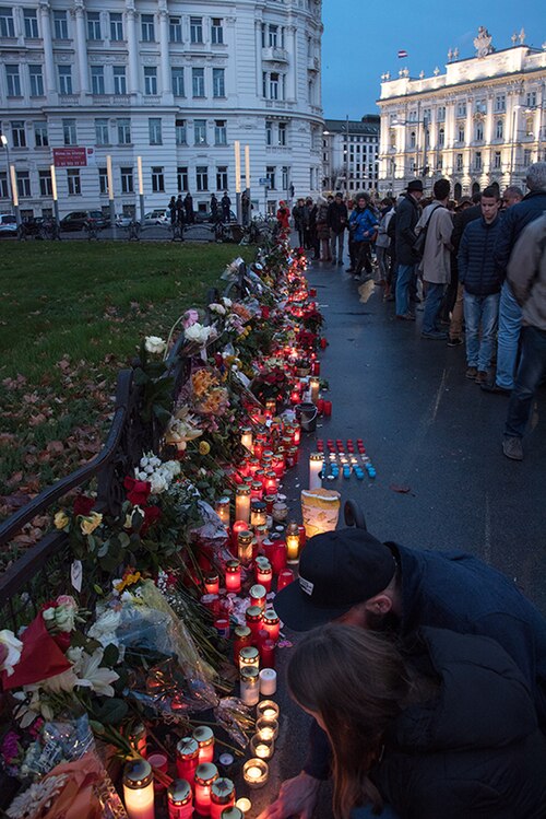 File:Solidarität mit Paris 2881-Michelides.jpg