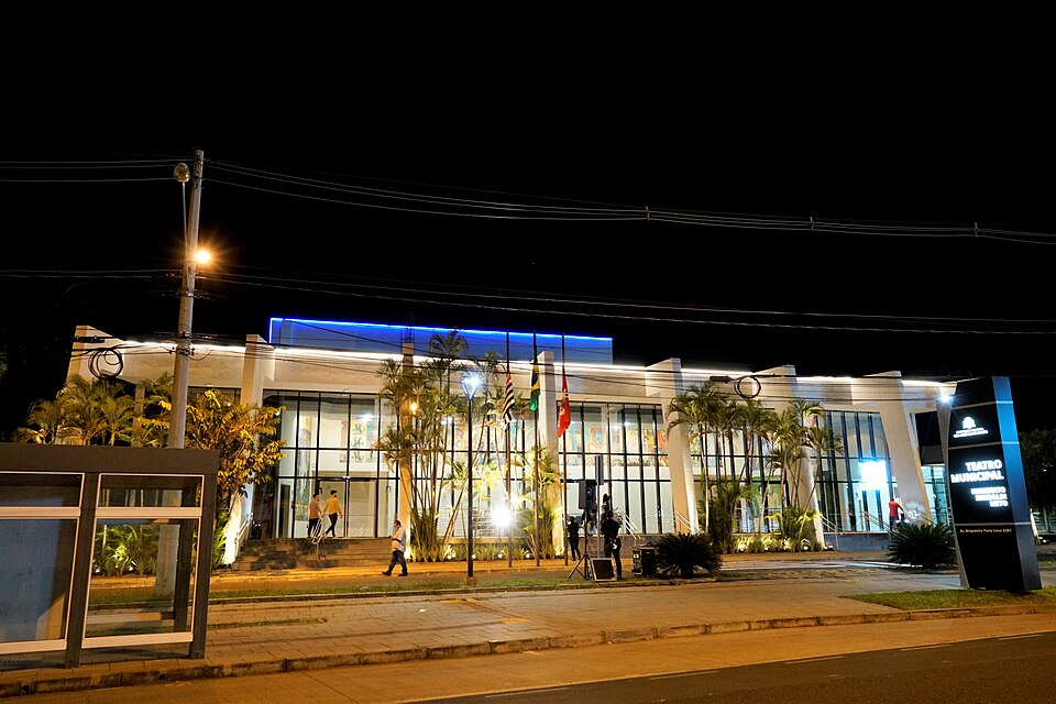 File:Teatro Municipal Humberto Sinibaldi Neto.jpg