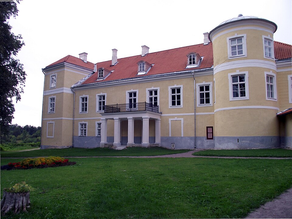 File:Kiltsi mõisa peahoone 16079 (3).jpg