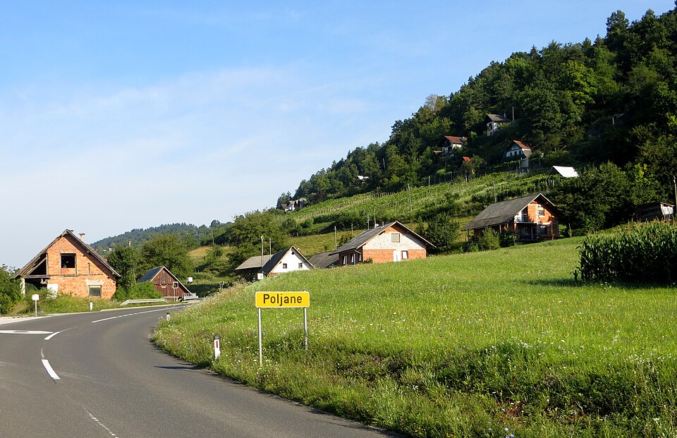 File:Poljane pri Zuzemberku Slovenia 2.jpg