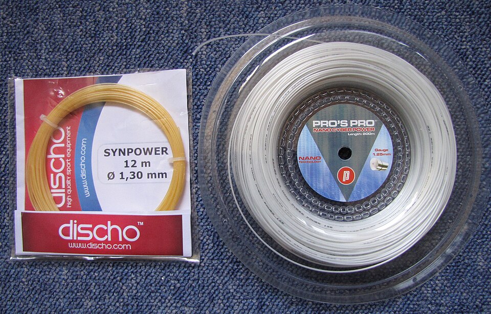 File:Tennis strings 12 & 200 m.JPG