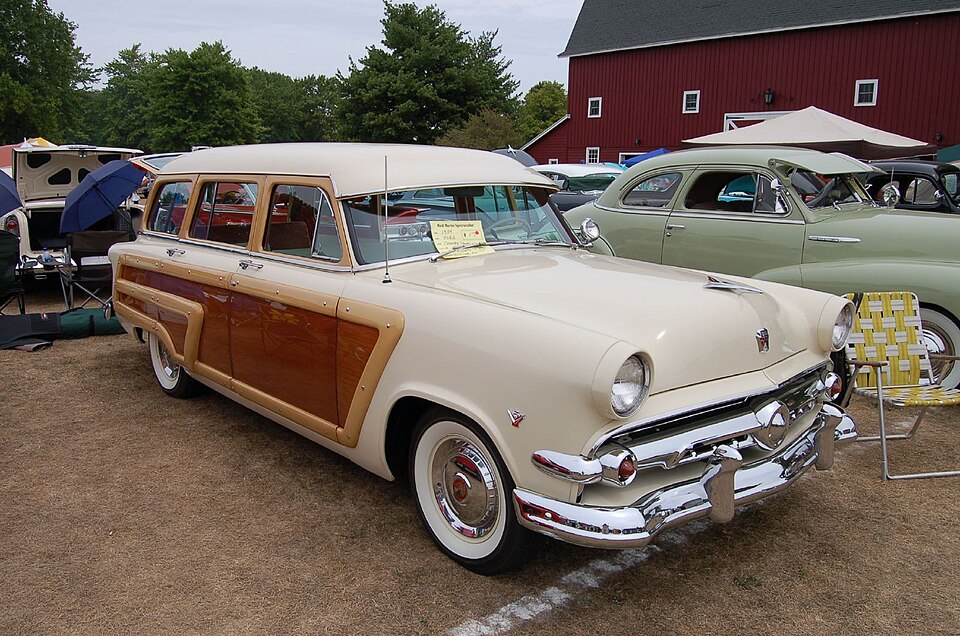 File:1954 Ford Country Squire (1143450231).jpg