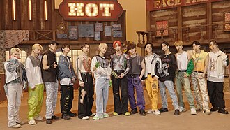 Seventeen receiving their cultural award.