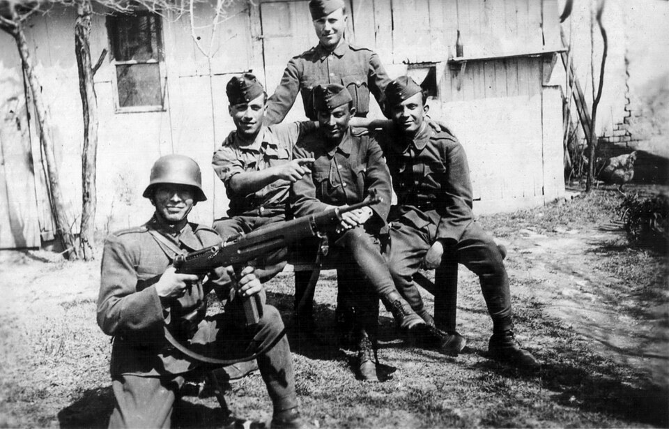 File:Hungarian soldiers in the Carpathians.jpg