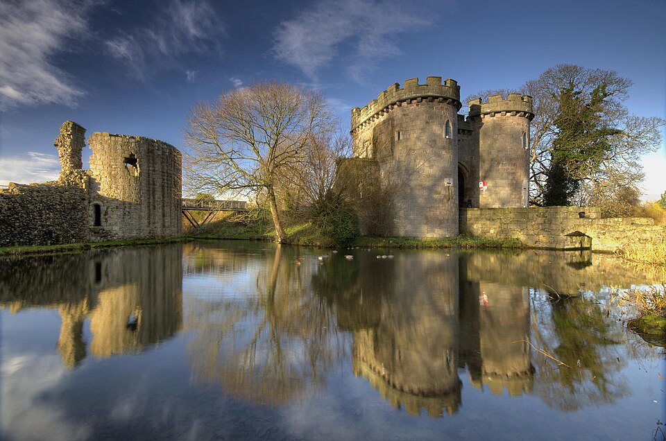 File:Whittington Castle, Shropshire, UK.jpg