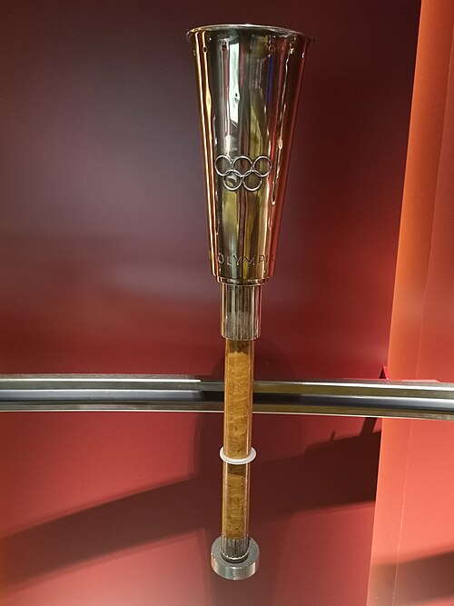 File:1952 Summer Olympics torch.jpg