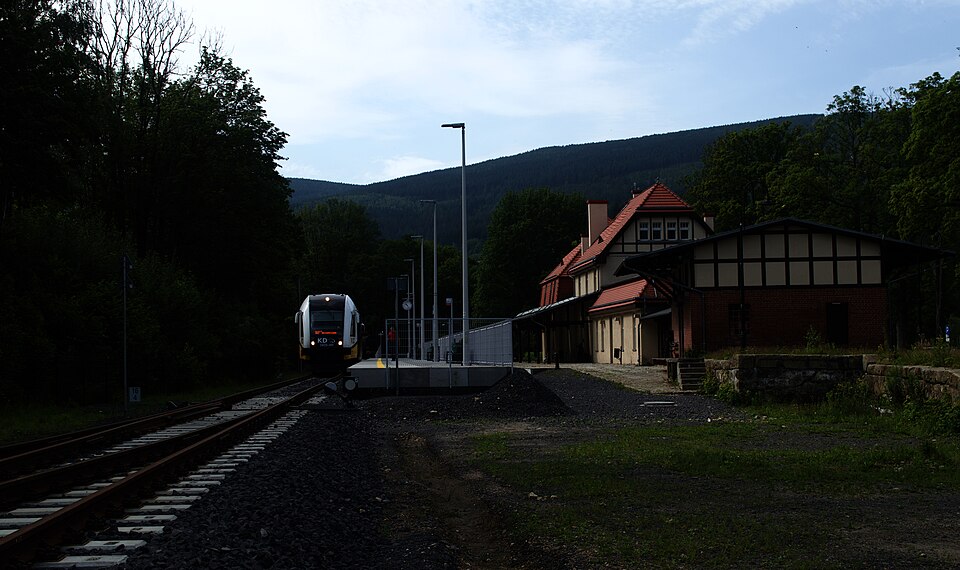 File:27.06.24 Świeradów-Zdrój SA135-001 (53821421017).jpg