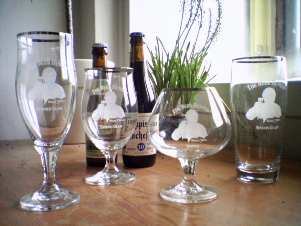 File:Michaeljacksonbierglazen.jpg