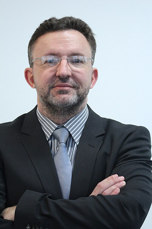 File:Portretphoto Wim Naudé.jpg