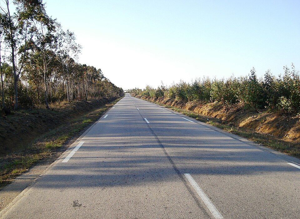 File:RN 4 Ankazobeplateau.JPG