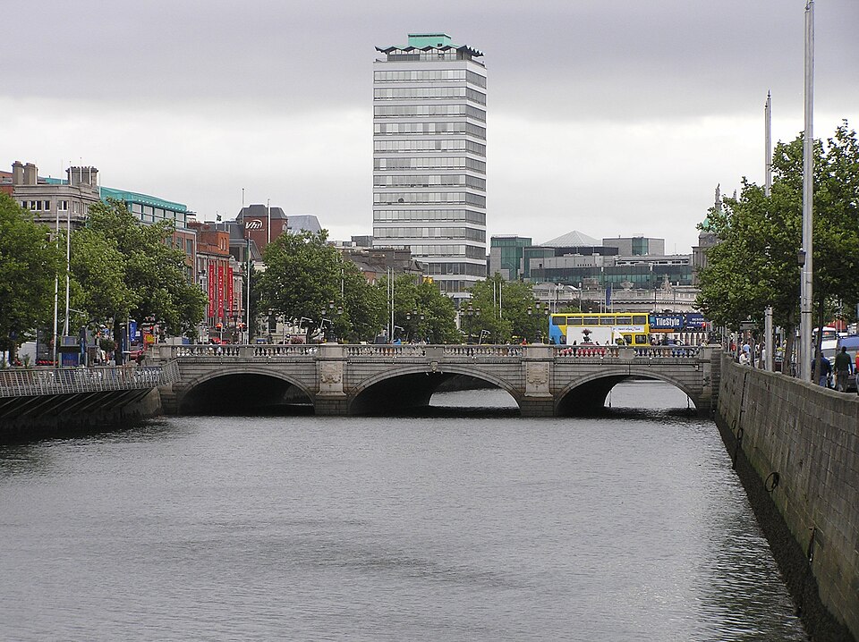 File:OConnellBridgeDublin.jpg