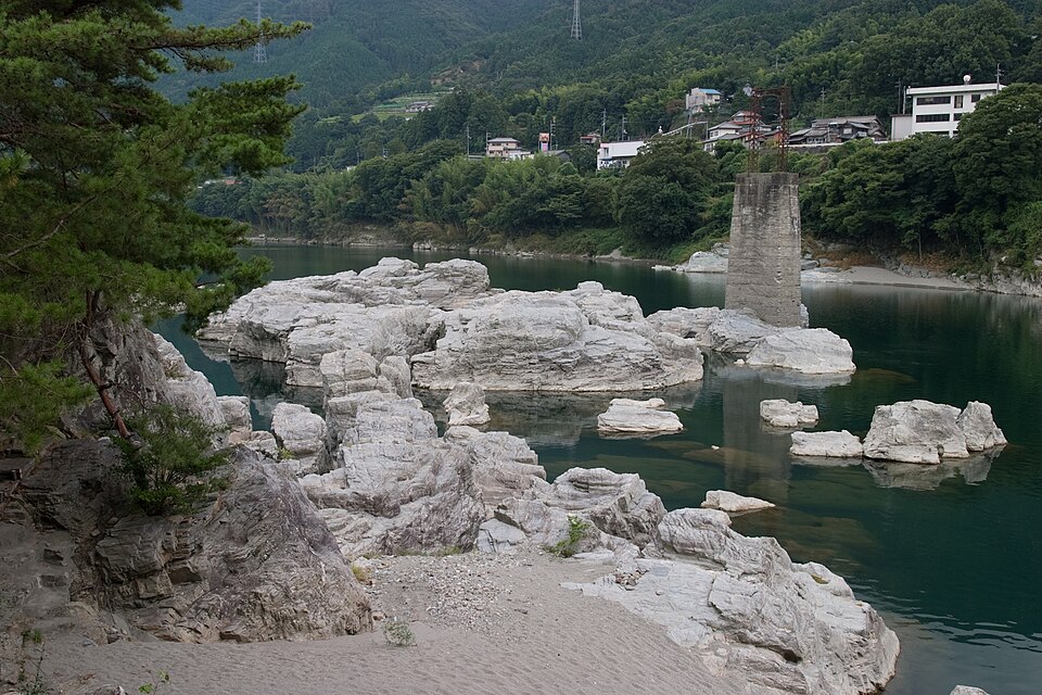 File:美濃田の淵 - panoramio.jpg