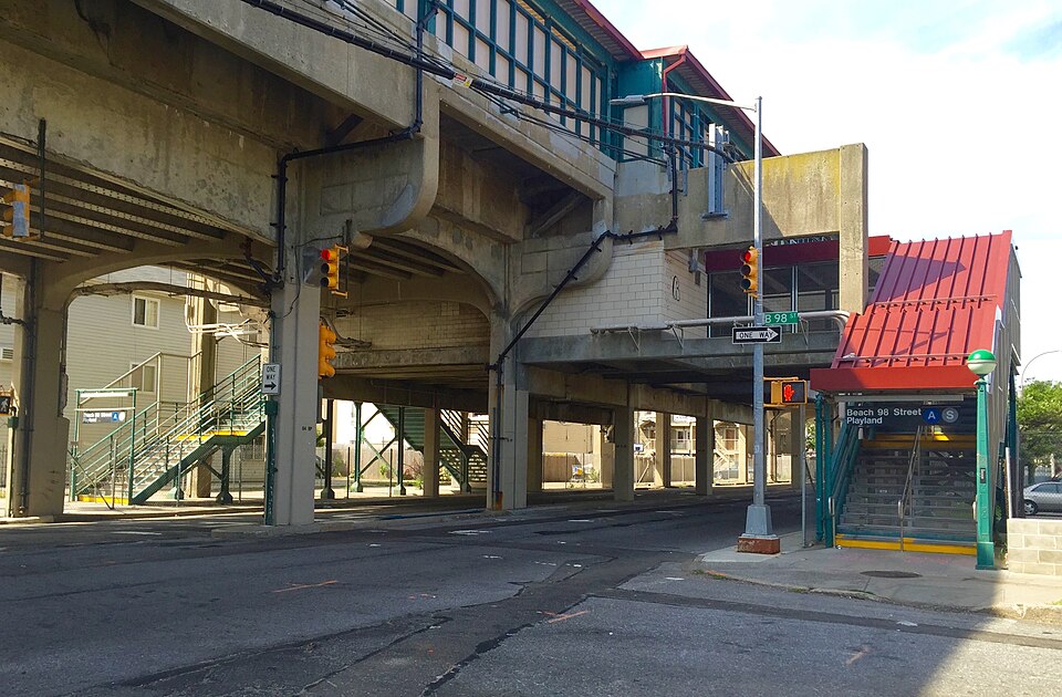 File:Beach 98th Street - Stairs.jpg