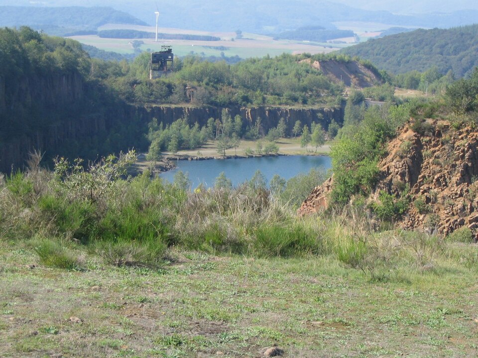 File:Dhessweilersteinbruch.jpg
