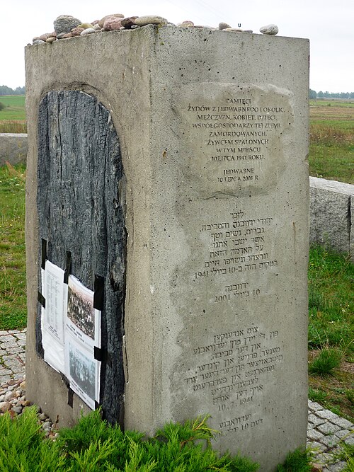 File:Jedwabne Z-pomnik.jpg