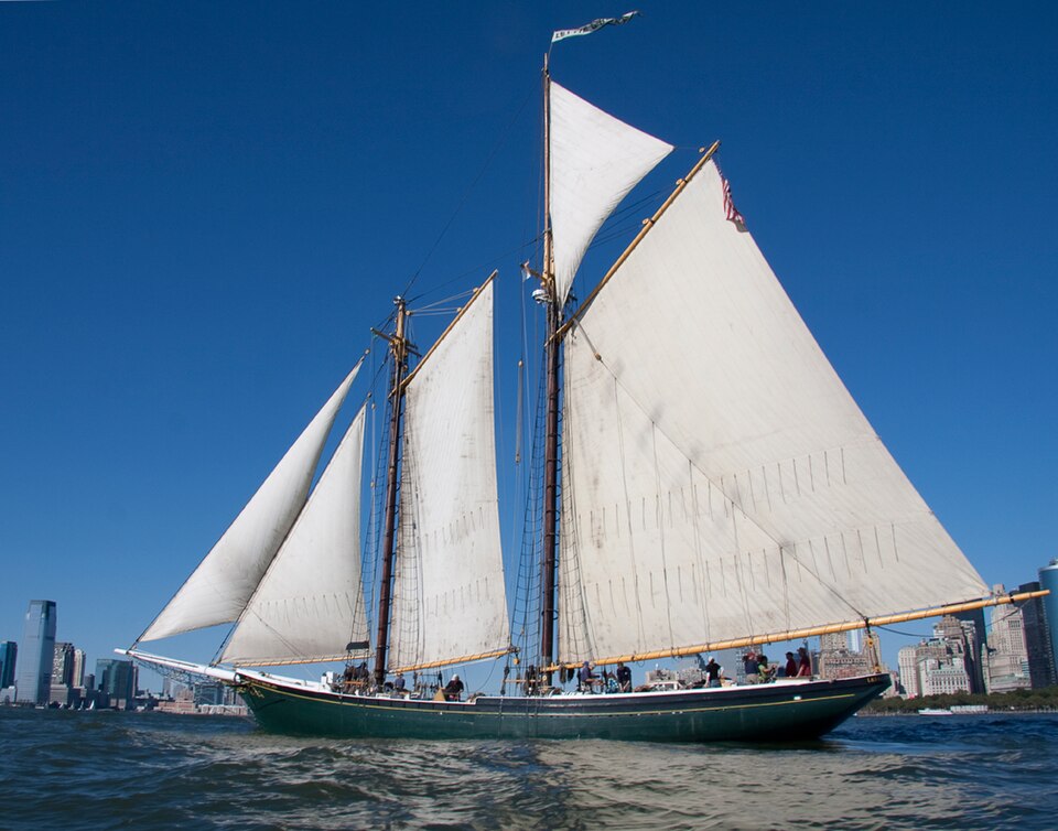 File:Lettie G. Howard ship.jpg