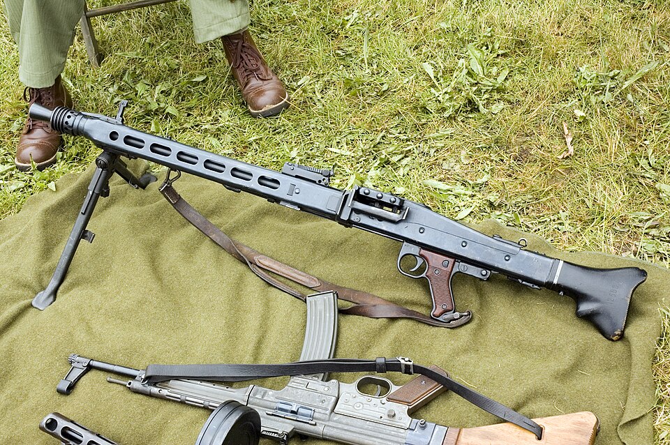 File:MG42-1.jpg