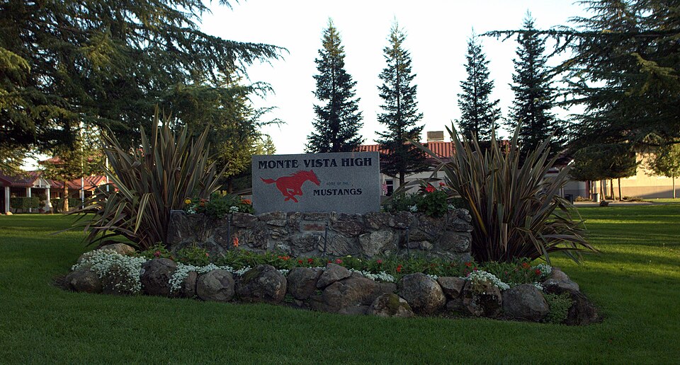 File:MVHS Entrance Stone.jpg