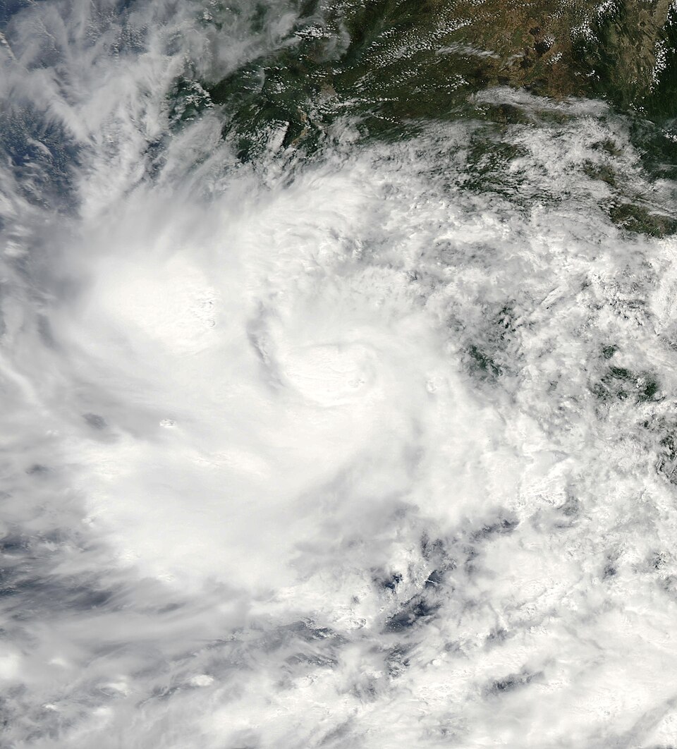 File:Julio 2002-09-25 1945Z (cropped).jpg