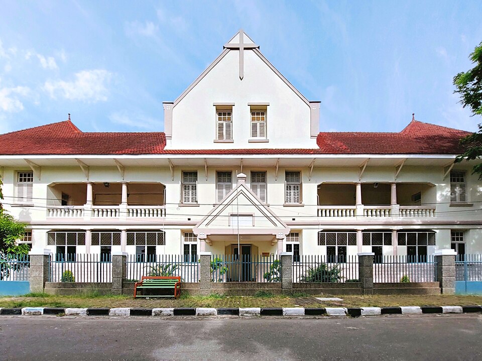 File:Keuskupan Padang oleh Denas.jpg