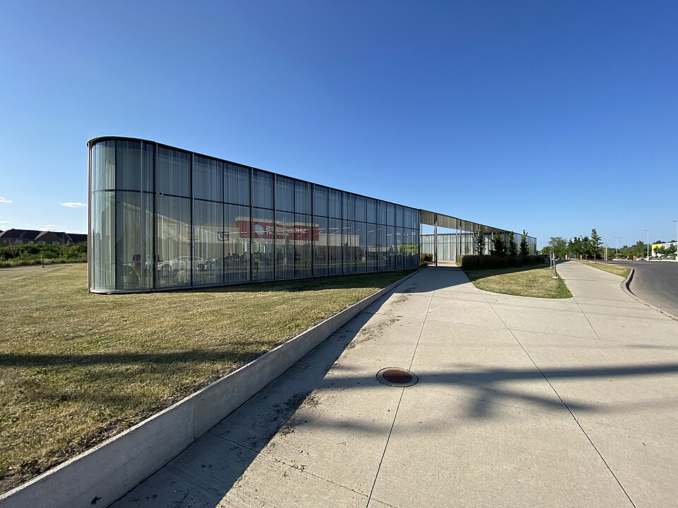 File:Brampton Library Springdale Branch 2022.jpg