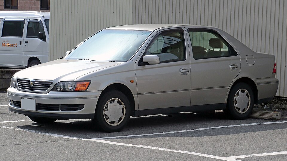 File:Toyota Vista V50.jpg