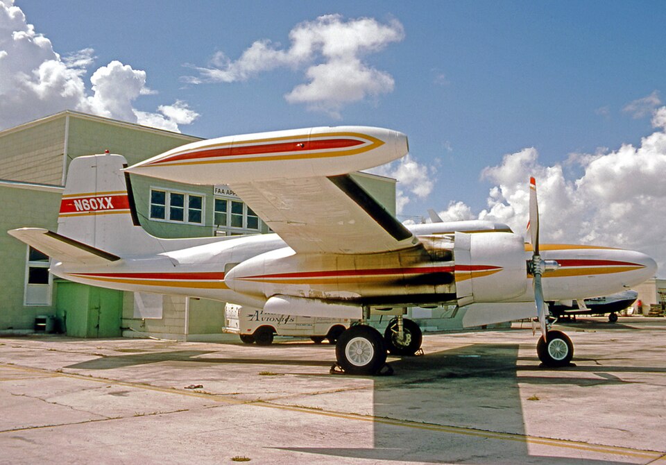 File:Douglas B-26B N60XX FLL 04.10.75 edited-2.jpg