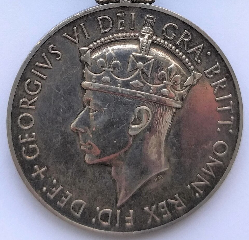 File:NGSM 1915 GVI obv 1949-52.jpg